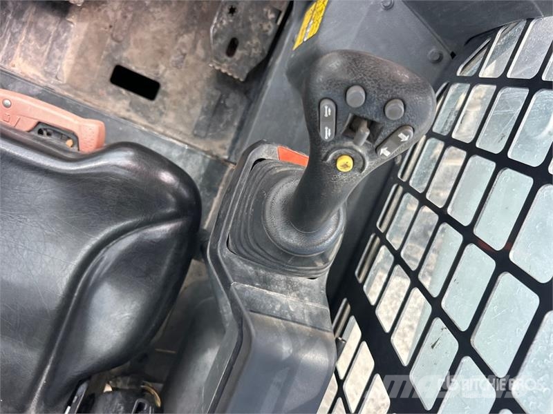 Bobcat S76 Skid Steer Loader Lietoti riteņu kompaktiekrāvēji