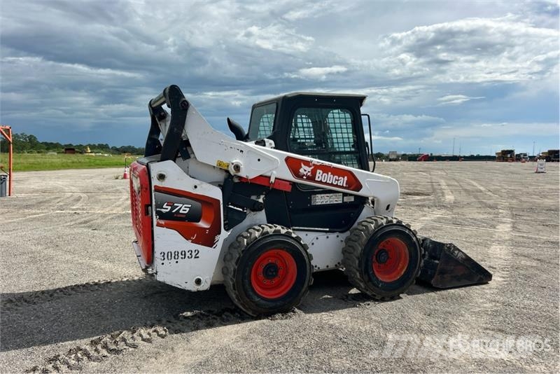 Bobcat S76 Skid Steer Loader Lietoti riteņu kompaktiekrāvēji