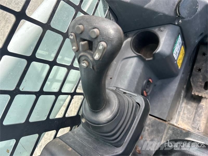 Bobcat S76 Skid Steer Loader Lietoti riteņu kompaktiekrāvēji