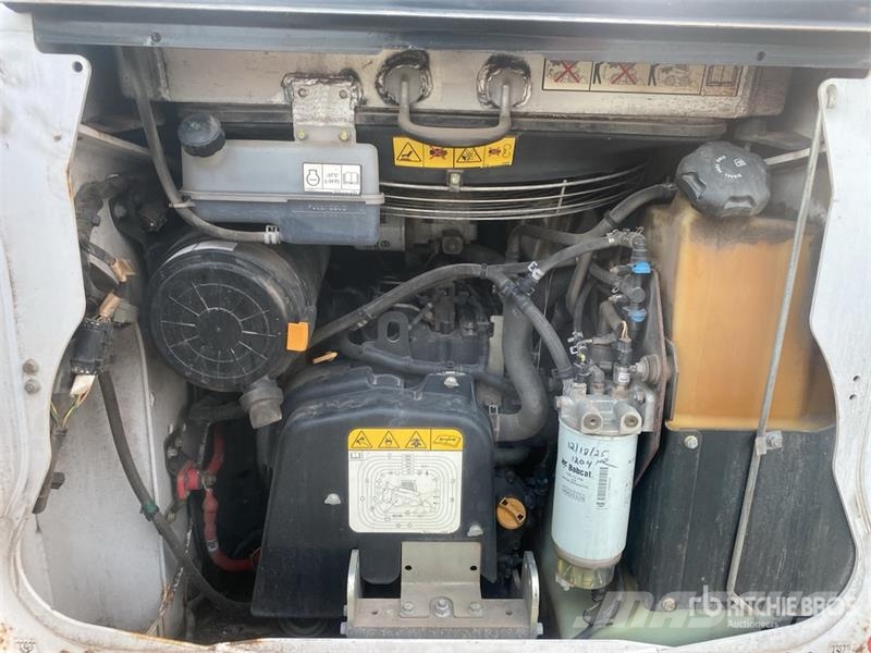 Bobcat S76 T4 Two-Speed Skid Steer Loader Minicargadoras
