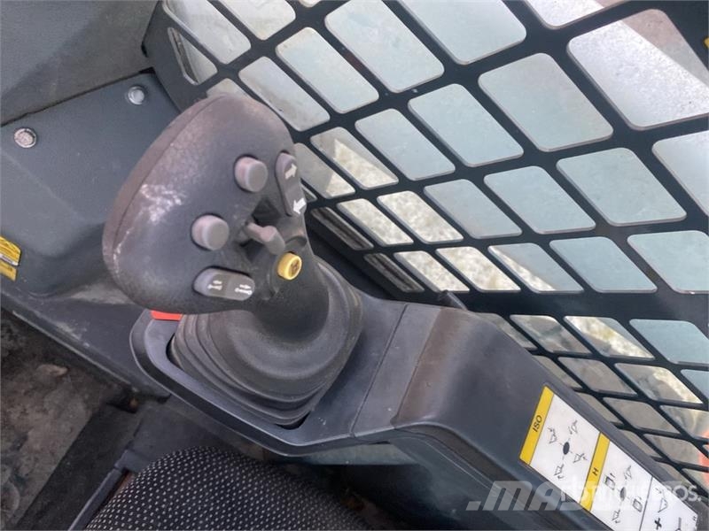 Bobcat S76 T4 Two-Speed Skid Steer Loader Minicargadoras