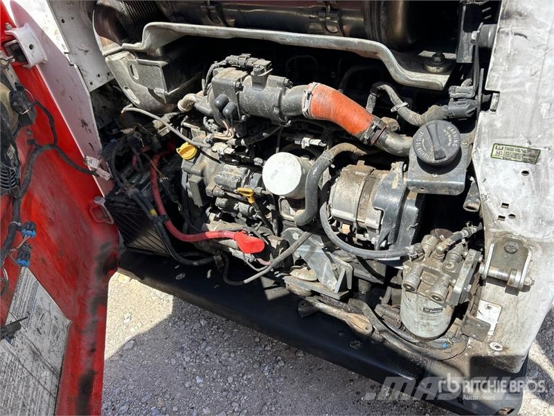 Bobcat S770 Міні-навантажувачі