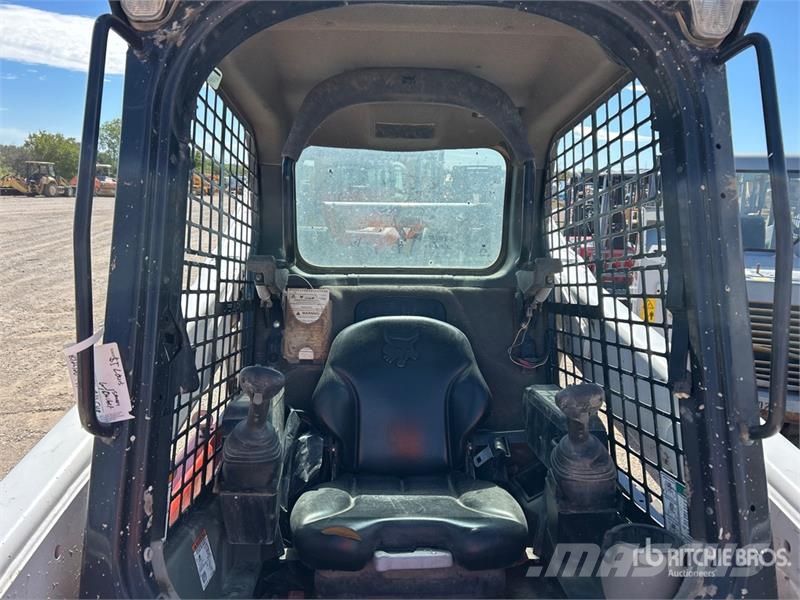 Bobcat S770 Міні-навантажувачі