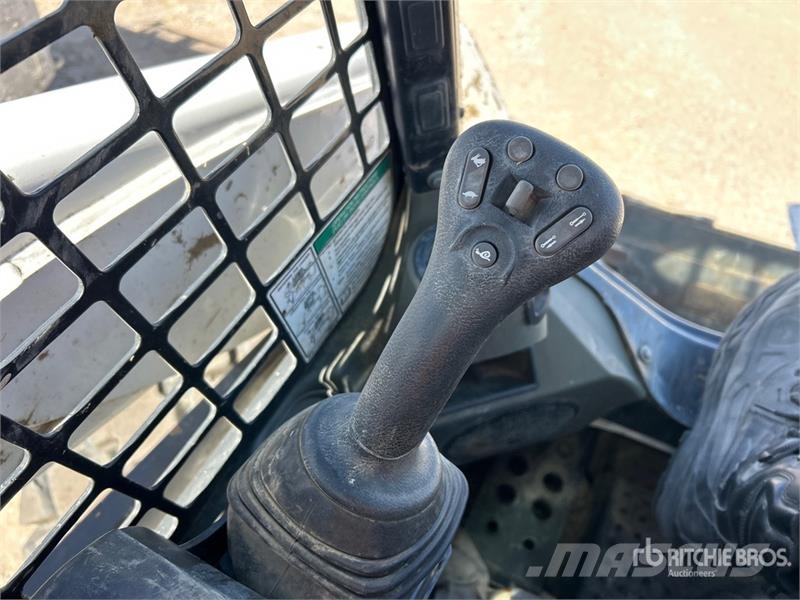 Bobcat S770 Міні-навантажувачі