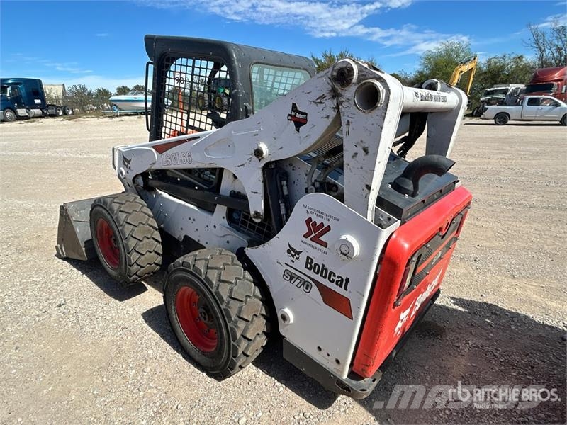 Bobcat S770 Міні-навантажувачі