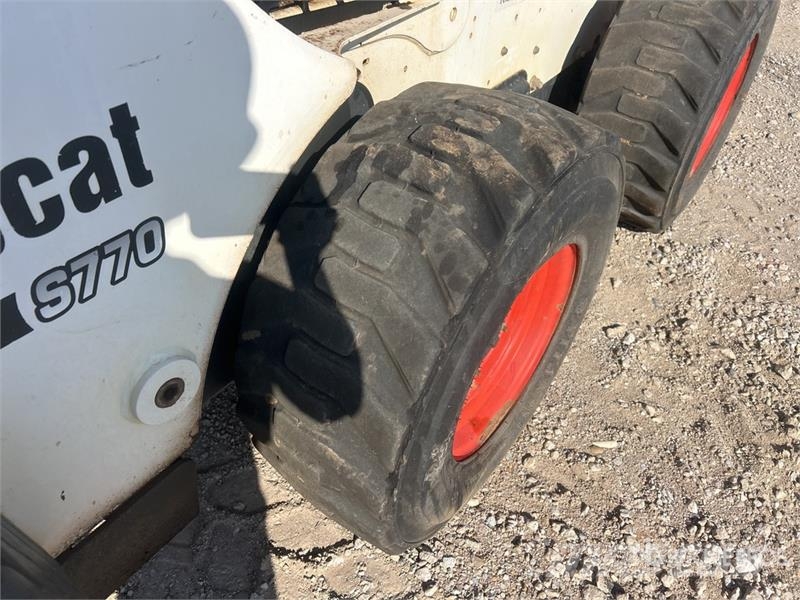 Bobcat S770 Kompaktlaadurid