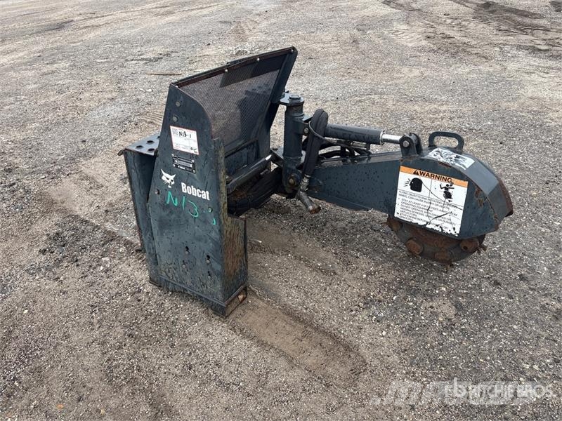 Bobcat SG30 36 in Skid Steer Stump Grinder パワーハローとロータリーハロー
