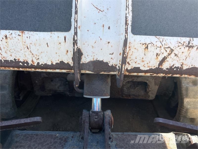 Bobcat T140 Kompaktlaadurid