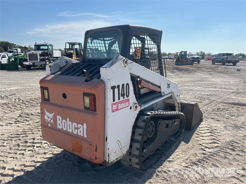 Bobcat T140 Kompaktlaadurid