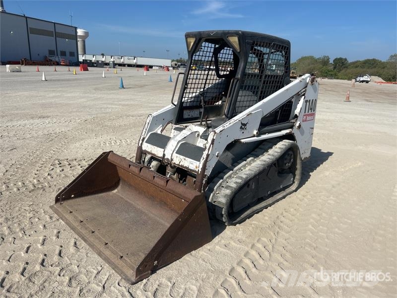 Bobcat T140 Kompaktlaadurid