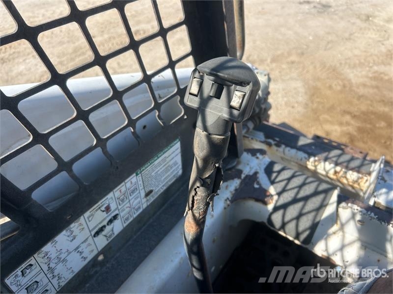 Bobcat T140 Kompaktlaadurid