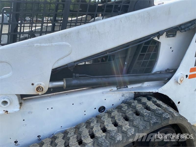 Bobcat T180 Мини-погрузчики