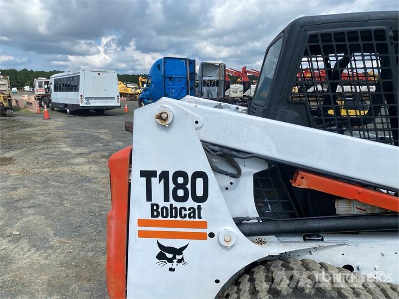 Bobcat T180 Мини-погрузчики