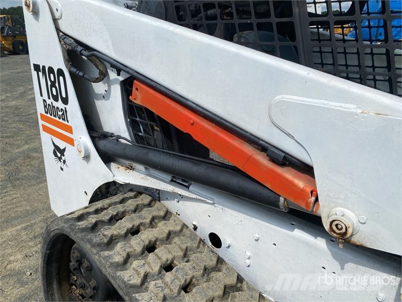 Bobcat T180 Мини-погрузчики