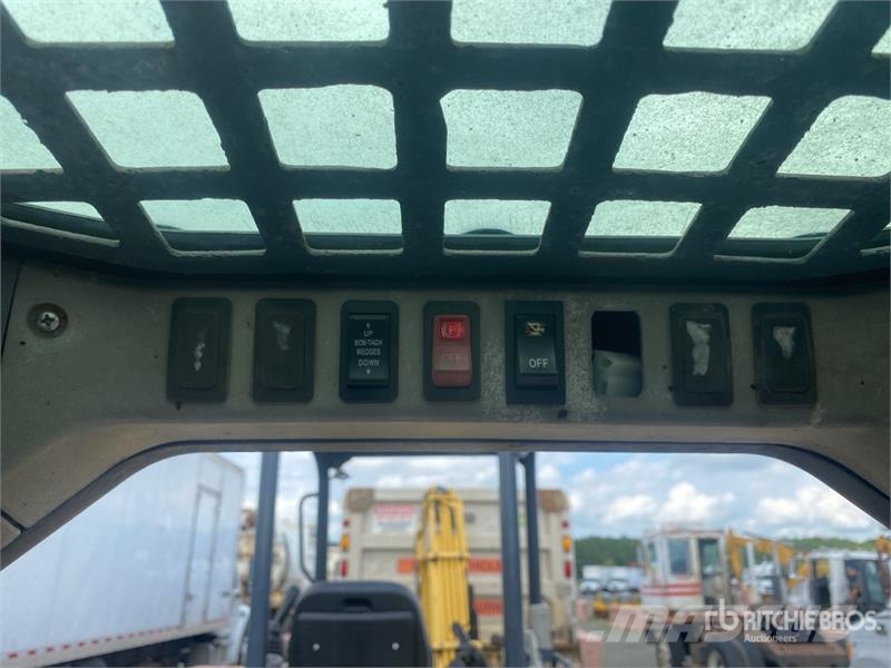Bobcat T180 Мини-погрузчики