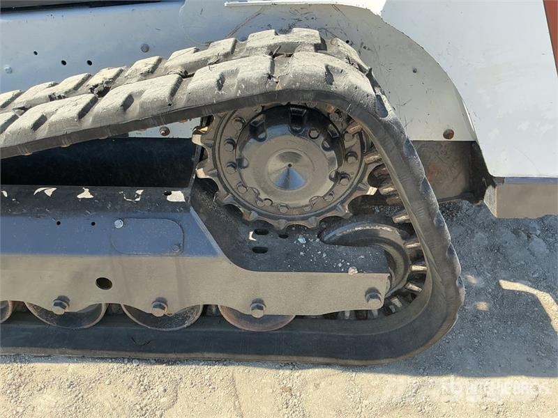 Bobcat T550 لوادر انزلاقية التوجيه