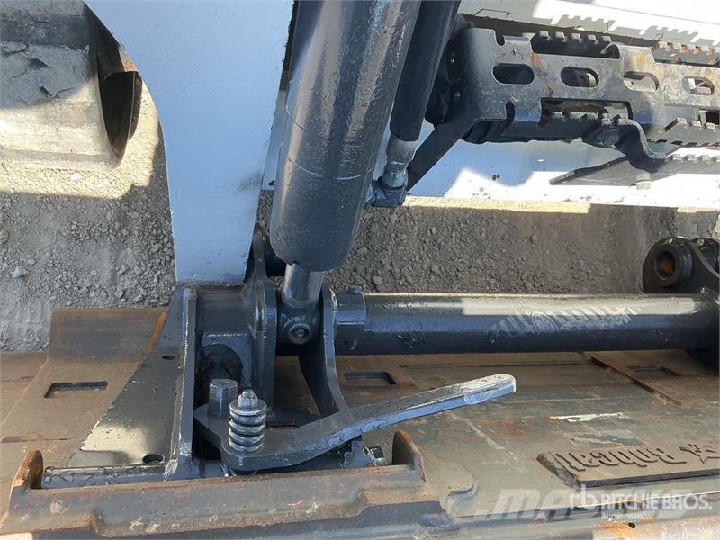 Bobcat T550 لوادر انزلاقية التوجيه