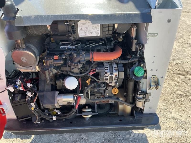 Bobcat T550 لوادر انزلاقية التوجيه