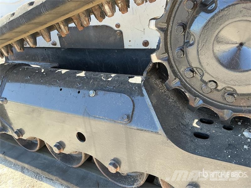 Bobcat T550 لوادر انزلاقية التوجيه