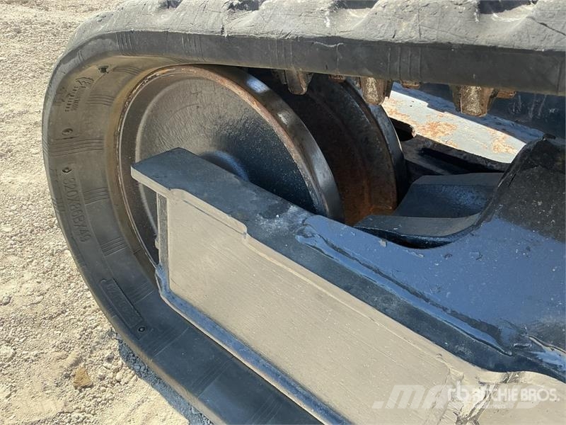 Bobcat T550 لوادر انزلاقية التوجيه