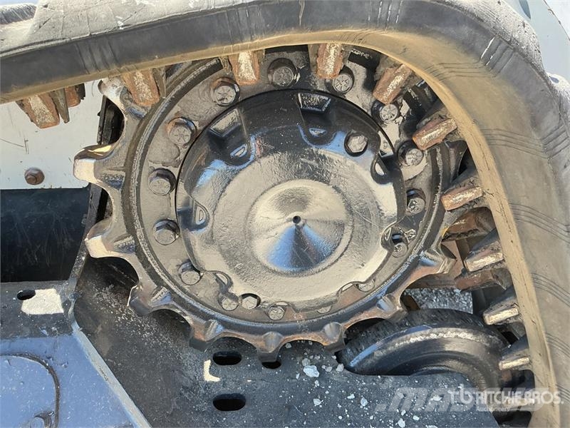 Bobcat T550 لوادر انزلاقية التوجيه