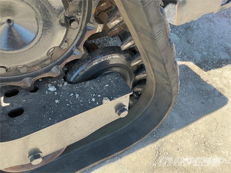 Bobcat T550 لوادر انزلاقية التوجيه