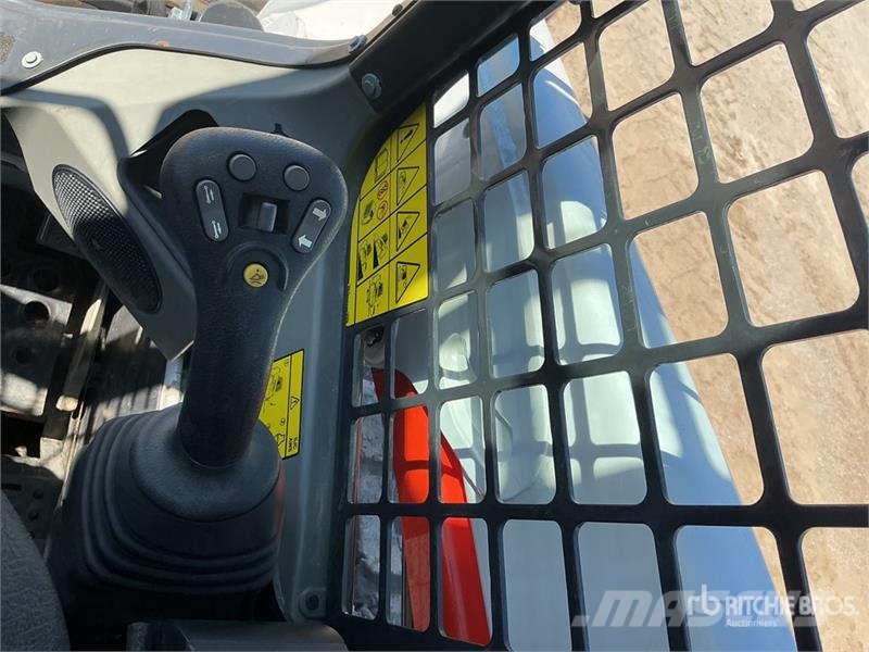 Bobcat T550 لوادر انزلاقية التوجيه