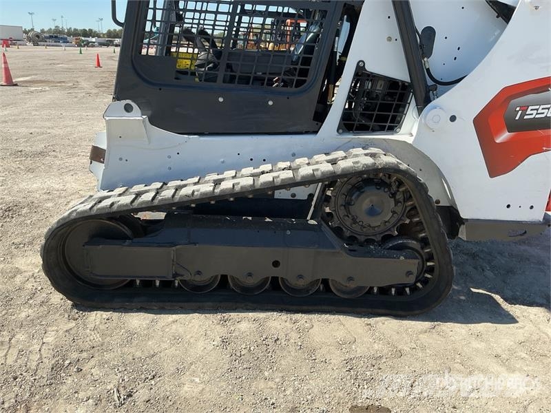 Bobcat T550 لوادر انزلاقية التوجيه