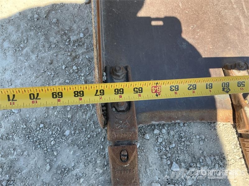 Bobcat T550 لوادر انزلاقية التوجيه