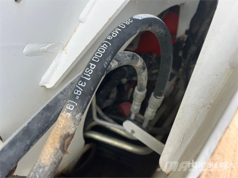 Bobcat T550 Мини-погрузчики