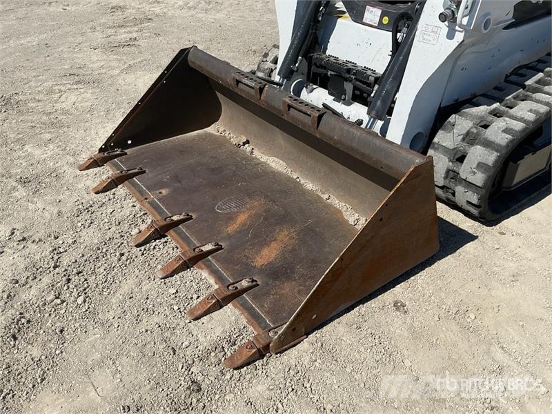 Bobcat T550 لوادر انزلاقية التوجيه