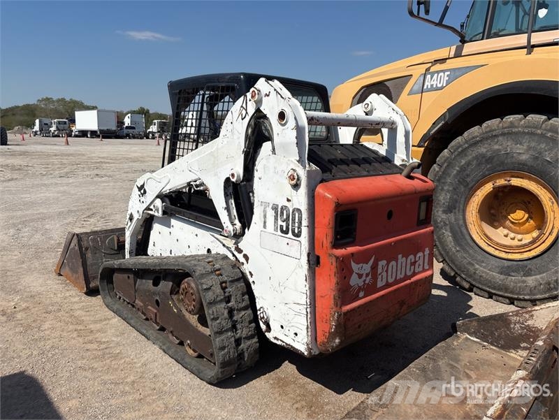 Bobcat T590 Skid steer mini nakladalci