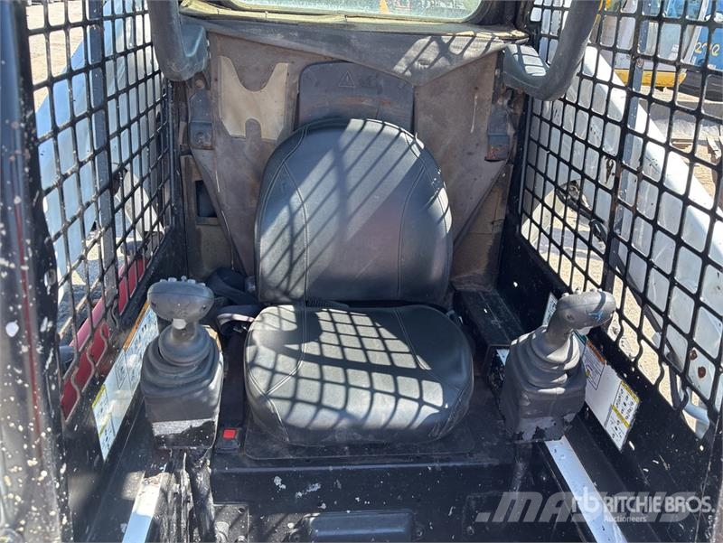Bobcat T590 Skid steer mini nakladalci