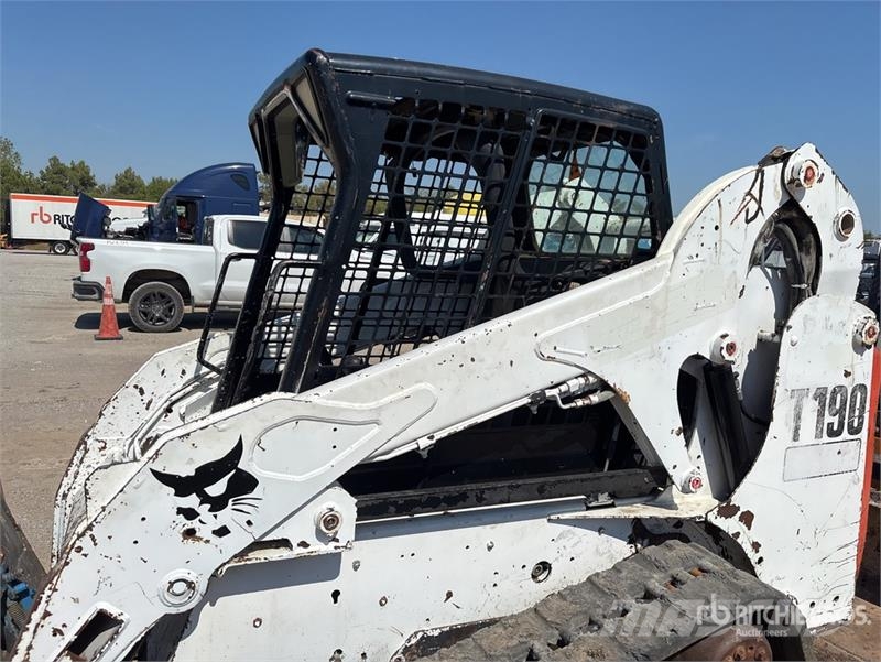 Bobcat T590 Skid steer mini nakladalci