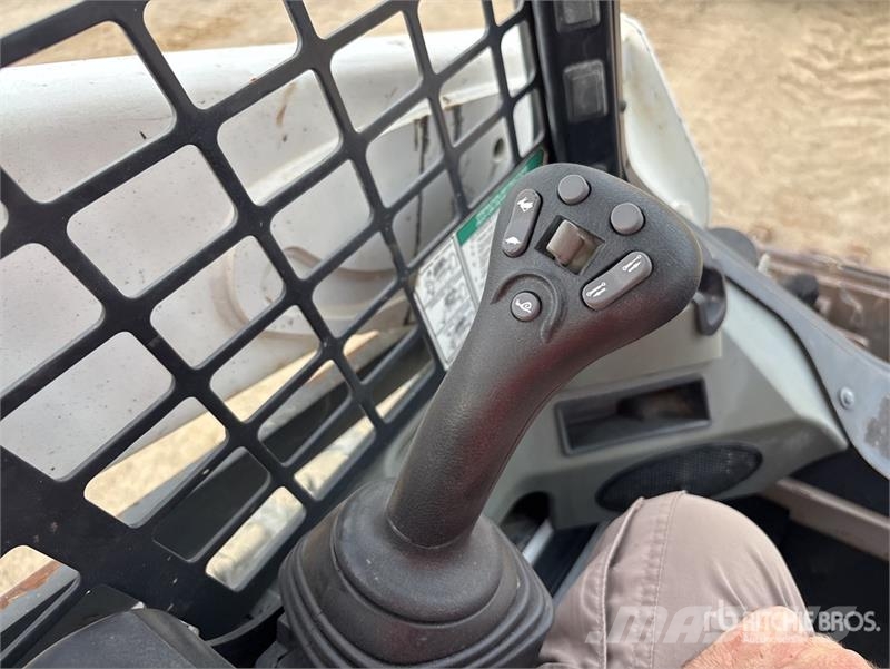 Bobcat T595 لوادر انزلاقية التوجيه
