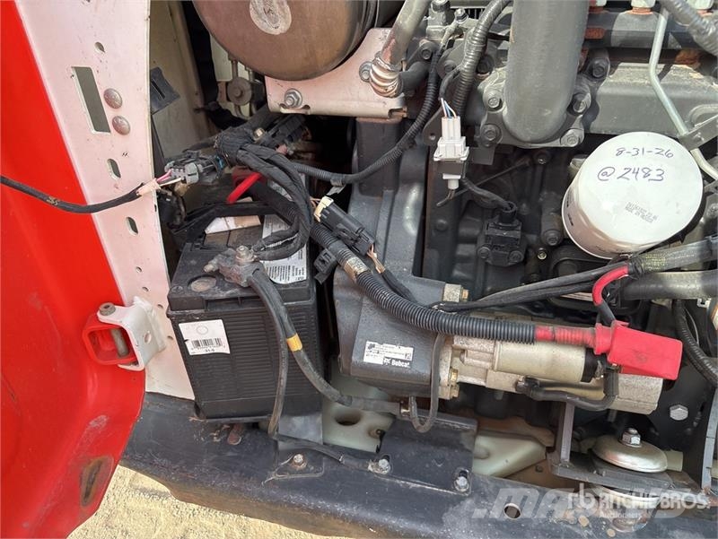 Bobcat T595 لوادر انزلاقية التوجيه