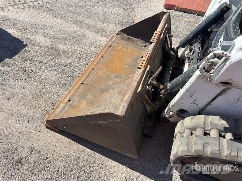 Bobcat T62 Compact Track Loader Skid steer loaders