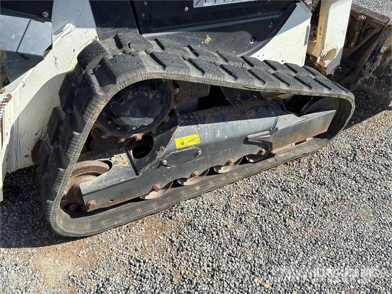 Bobcat T62 Compact Track Loader Мини-погрузчики
