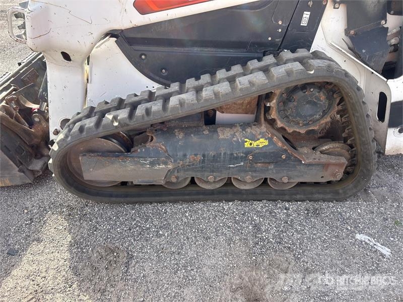 Bobcat T62 Compact Track Loader Skid steer mini nakladalci