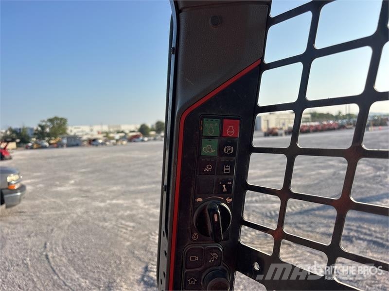 Bobcat T62 Compact Track Loader Chargeuse compacte