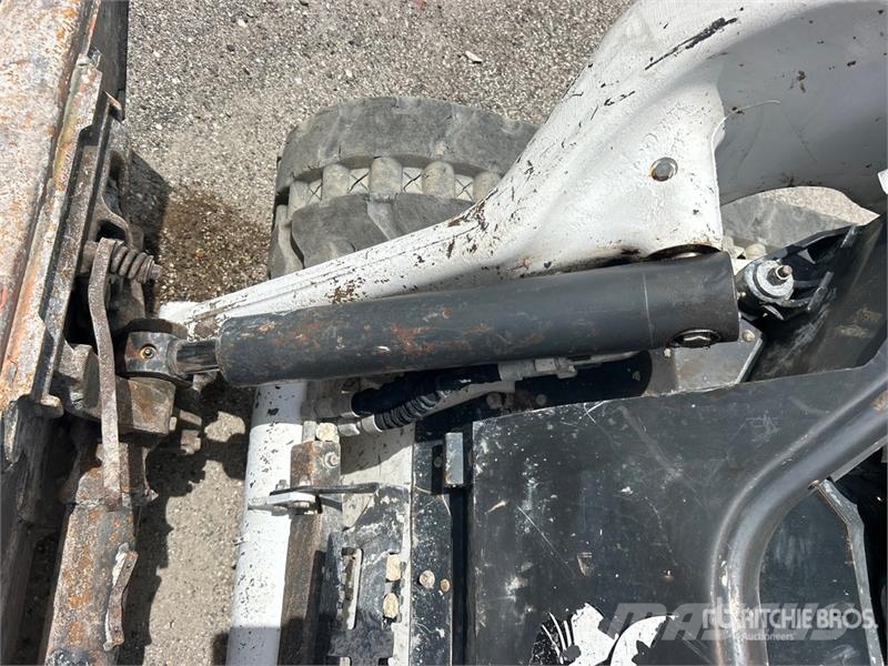 Bobcat T62 Compact Track Loader Schrankladers