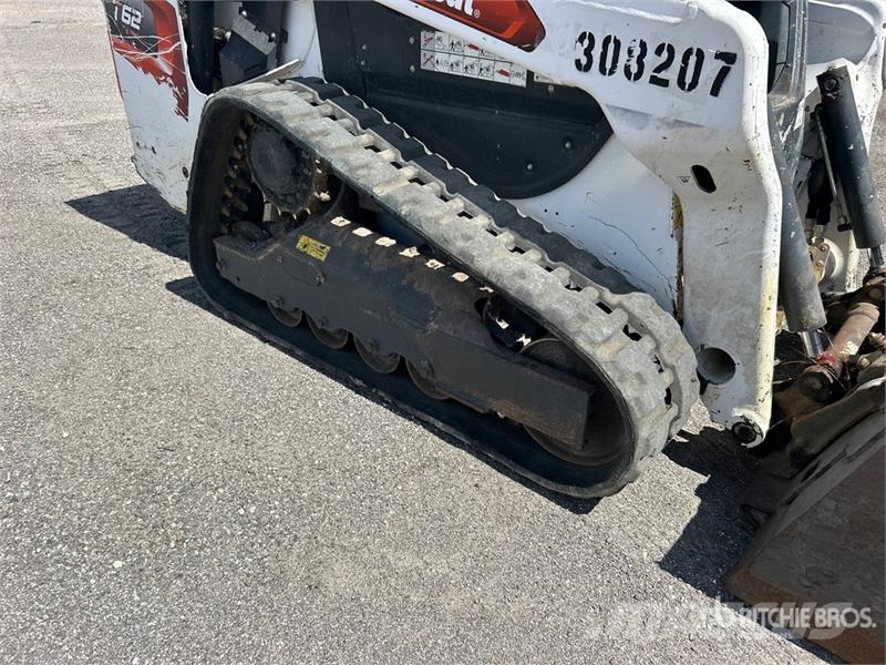 Bobcat T62 Compact Track Loader Skid steer loaders