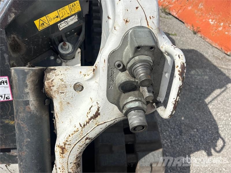 Bobcat T62 Compact Track Loader Skid steer mini nakladalci