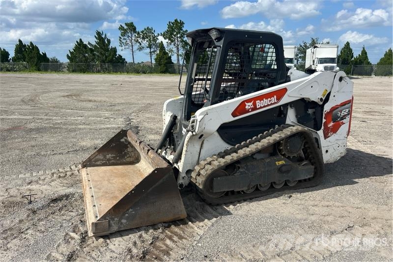 Bobcat T62 Compact Track Loader Skid steer mini nakladalci