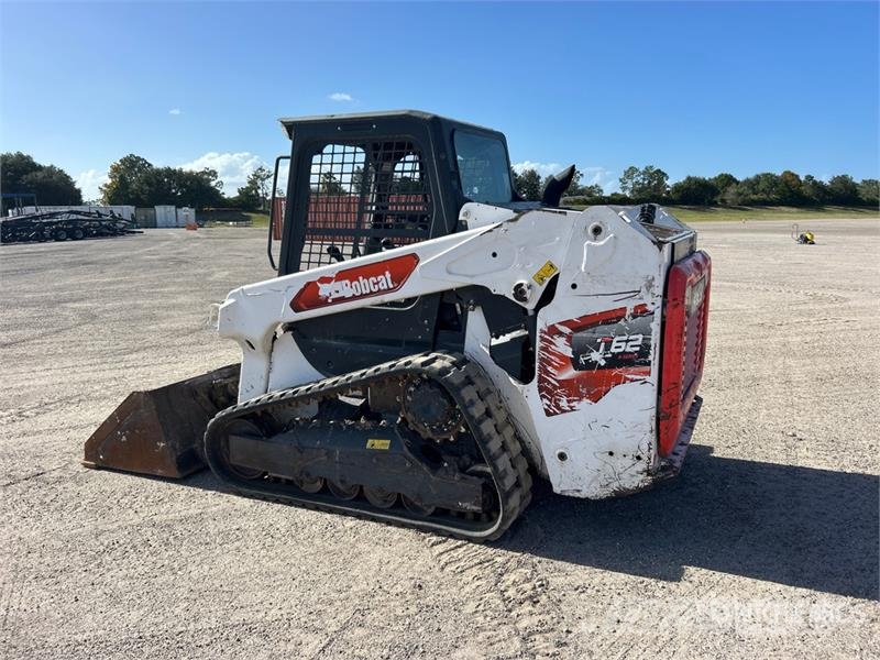 Bobcat T62 Compact Track Loader Мини-погрузчики