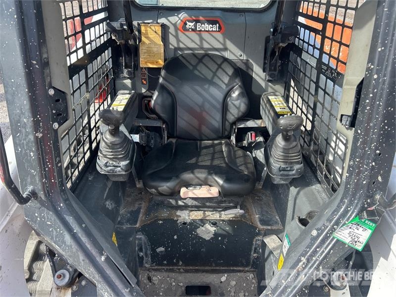 Bobcat T62 Compact Track Loader Skid steer mini nakladalci