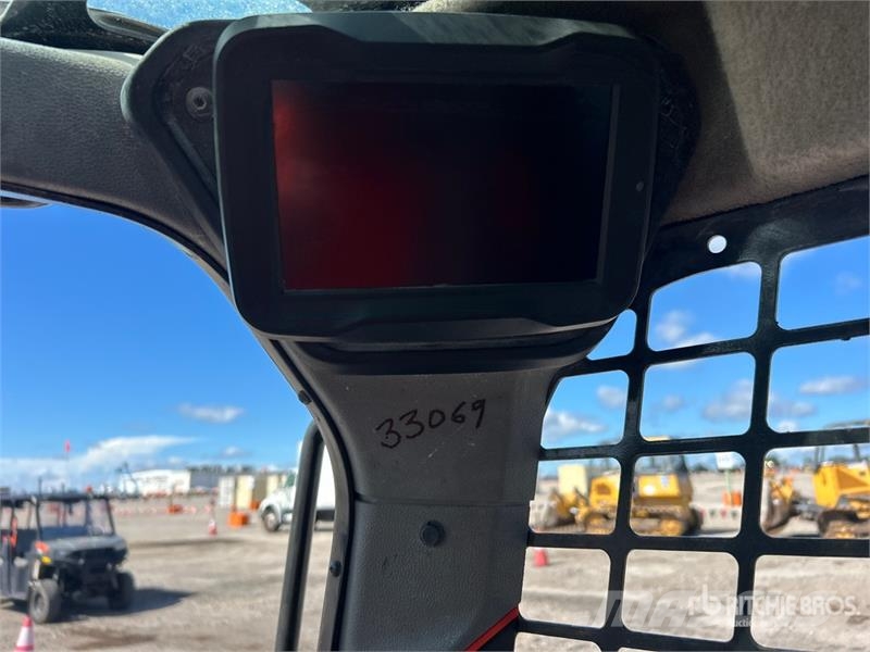 Bobcat T62 Compact Track Loader 滑移轉向裝載機