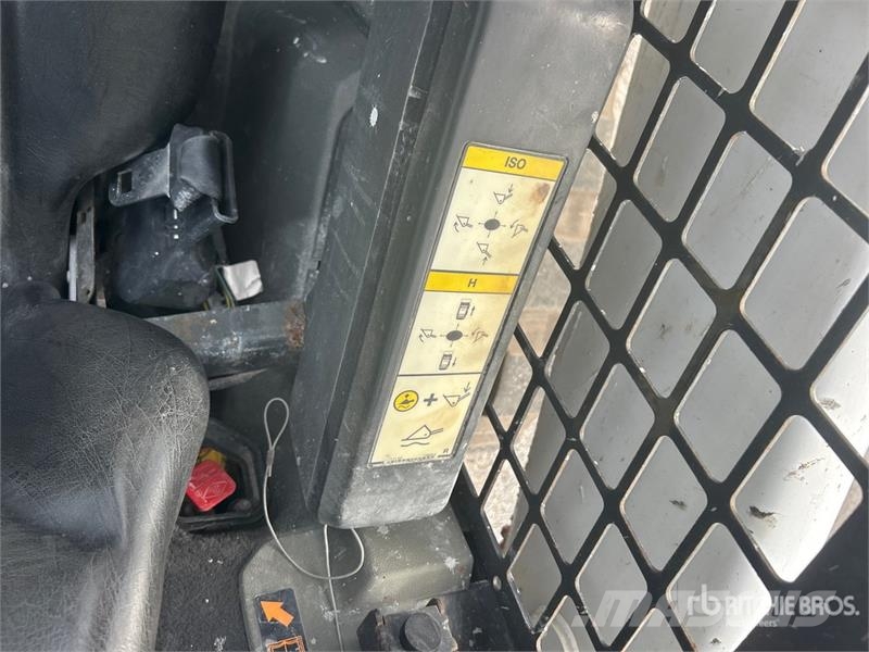 Bobcat T62 Compact Track Loader Skid steer loaders