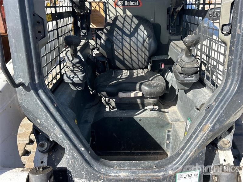 Bobcat T62 Compact Track Loader Мини-погрузчики