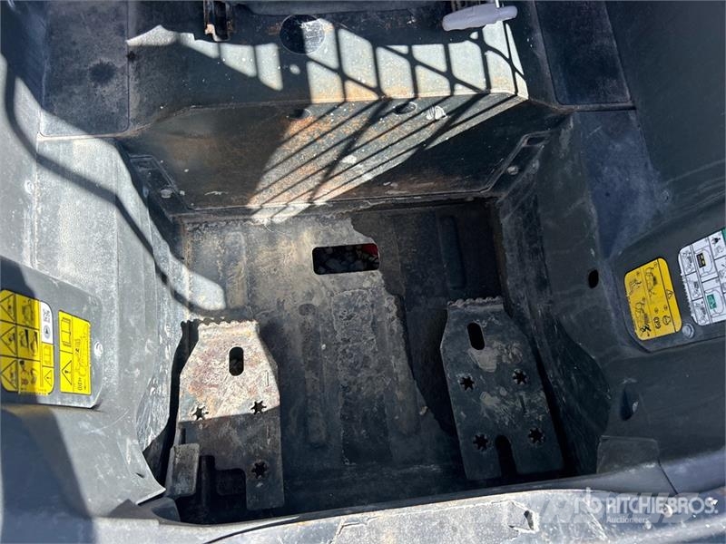 Bobcat T62 Compact Track Loader 滑移轉向裝載機